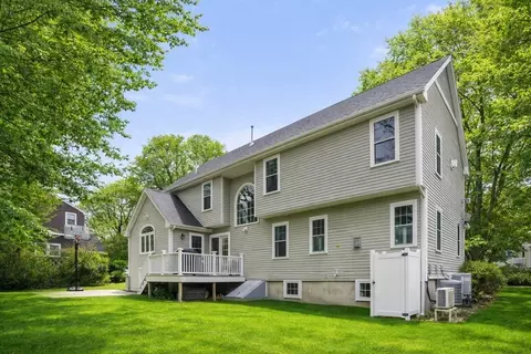10 Higgins Rd, Marblehead, MA 01945 photo 25