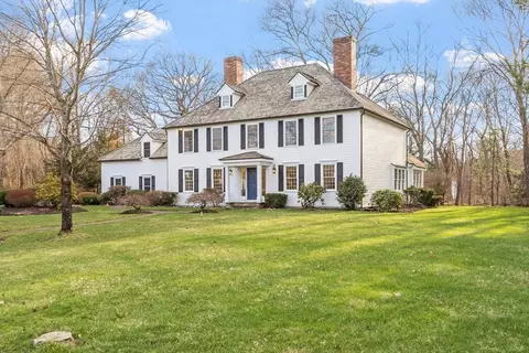 29 Brookmill Rd, Stow, MA 01775