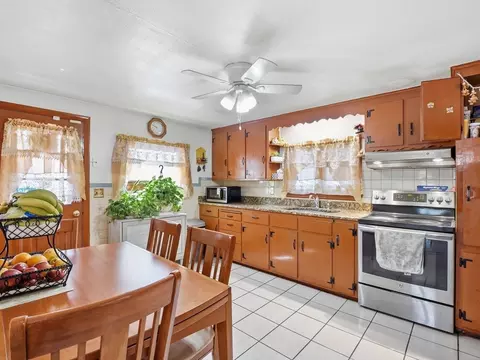 44 Dunster Rd, Everett, MA 02149 photo 8