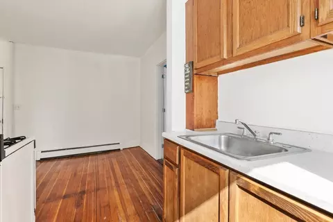 Kitchen - 23 Mount Vernon St, Gloucester, MA 01930 photo 1 of 2