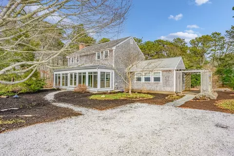 25 Robert Rd, Harwich, MA 02645