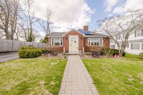 554 Madison St, Fall River, MA 02720