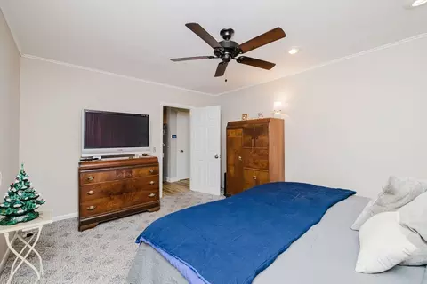 Bedroom - 554 Madison St, Fall River, MA 02720 photo 3 of 9
