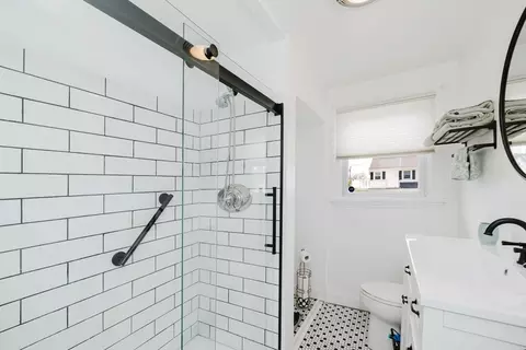 Bath - 554 Madison St, Fall River, MA 02720 photo 2 of 2