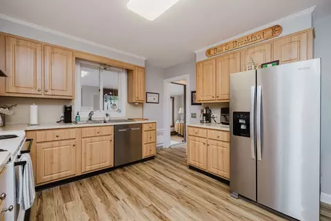 Kitchen - 554 Madison St, Fall River, MA 02720 photo 3 of 4