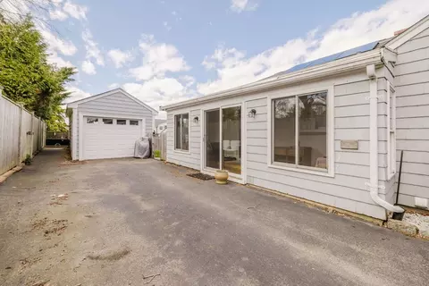 Exterior - 554 Madison St, Fall River, MA 02720 photo 5 of 5
