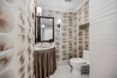 Bath - 54 Lincoln St, Hingham, MA 02043 photo 1 of 6