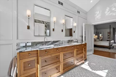 Bath - 54 Lincoln St, Hingham, MA 02043 photo 3 of 6