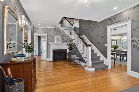 Entry Way - 54 Lincoln St, Hingham, MA 02043 photo 2 of 3