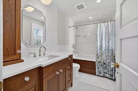 Bath - 54 Lincoln St, Hingham, MA 02043 photo 5 of 6