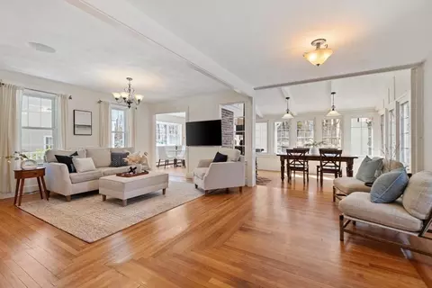 20 Prospect St, Reading, MA 01867 photo 6