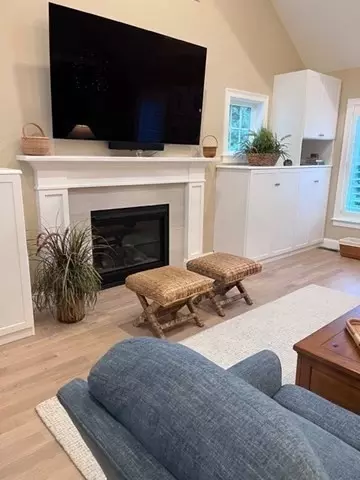 26 Cobblestone Cir, Mashpee, MA 02649 photo 2