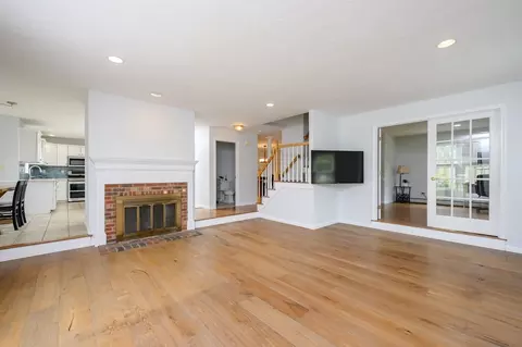 72 Pilgrim Trl, Marshfield, MA 02050 photo 11