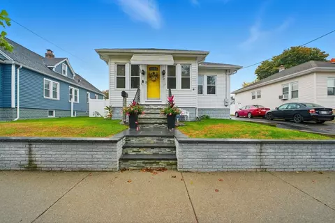 Exterior - 70 Norman St, Springfield, MA 01104 photo 1 of 3