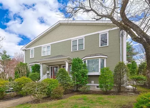 98-100 Lexington St #100, Auburndale, MA 02466