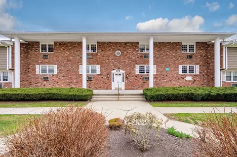 418 Meadow St #42, Agawam, MA 01001