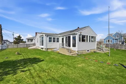 14 Concord St, Marshfield, MA 02050