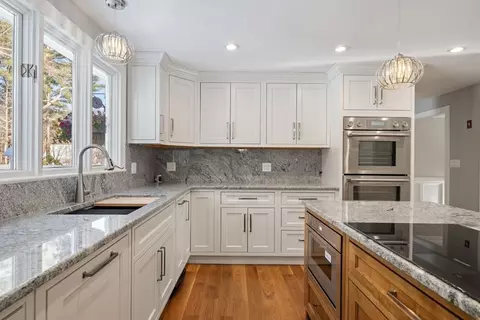 152 Prospect St, Hingham, MA 02043 photo 3