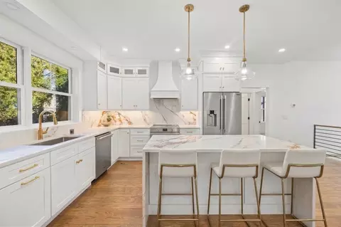 31 Houghton St #A, Somerville, MA 02143