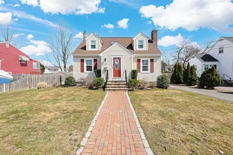 18 Circle Dr, Framingham, MA 01702 photo 2