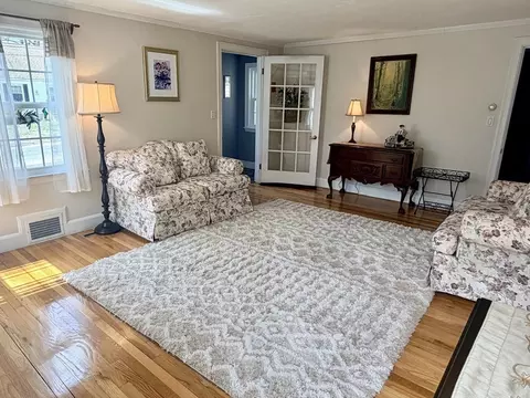 18 Circle Dr, Framingham, MA 01702 photo 12