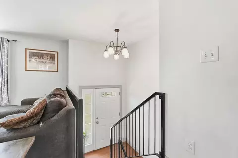 Entry Way - 83 Captain Beers Plain Rd, Northfield, MA 01360 photo 2 of 3