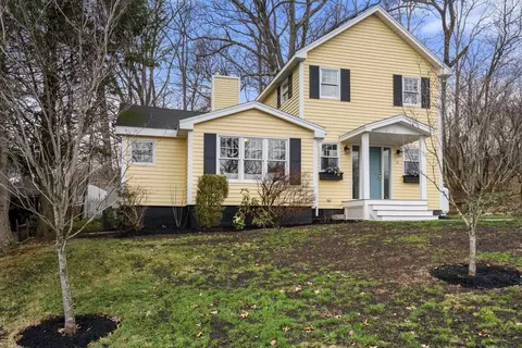 12 Dogwood Rd, Littleton, MA 01460