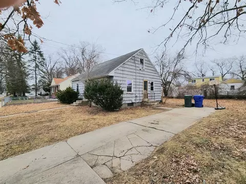 245 El Paso St, Springfield, MA 01104 photo 4
