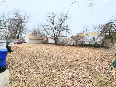 245 El Paso St, Springfield, MA 01104 photo 5