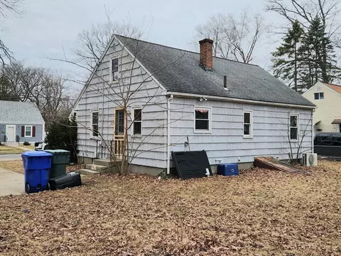 245 El Paso St, Springfield, MA 01104 photo 6
