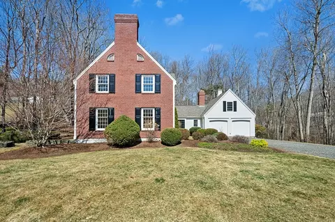 4 Black Hill Rd, Paxton, MA 01612