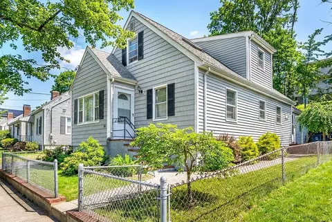 32 Vogel St, West Roxbury, MA 02132