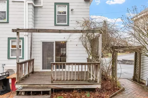 9 Fairfield St, Maynard, MA 01754 photo 5