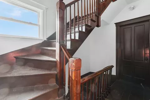 8 Lowell St, Worcester, MA 01603 photo 24