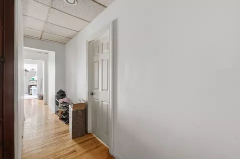 8 Lowell St, Worcester, MA 01603 photo 18