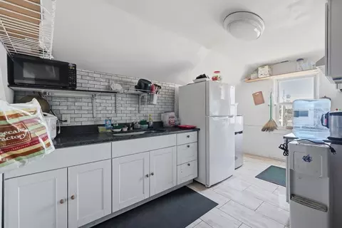 8 Lowell St, Worcester, MA 01603 photo 30