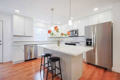 215 High St #21, Taunton, MA 02780