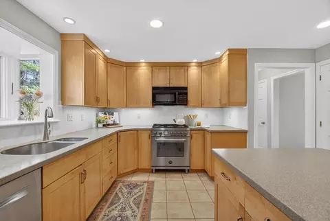 18 Bromfield Rd, Acton, MA 01720 photo 4