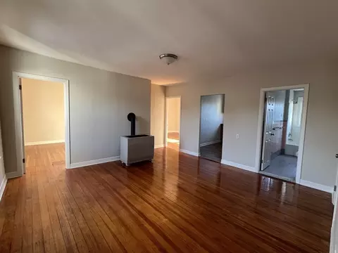 Living - 771 Globe St, Fall River, MA 02724 photo 2 of 3