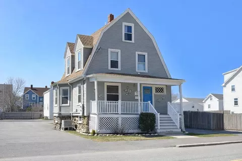 481 Humphrey St, Swampscott, MA 01907