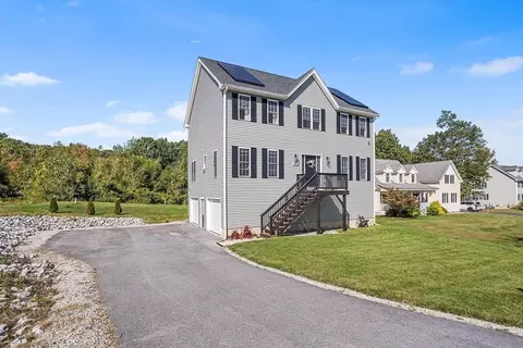 39 Hycrest Rd, Charlton, MA 01507