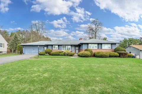 37 Bemis Rd, Holyoke, MA 01040