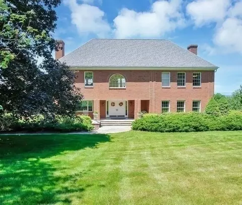 751 Ridge Rd, Wilbraham, MA 01095