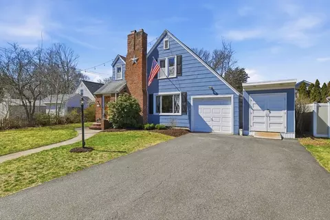 Exterior - 246 Dwight Rd, Springfield, MA 01108 photo 2 of 8