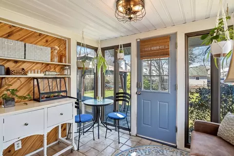 Exterior - 246 Dwight Rd, Springfield, MA 01108 photo 6 of 8