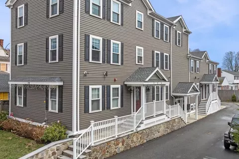 28 Baltimore St #4, Lynn, MA 01902
