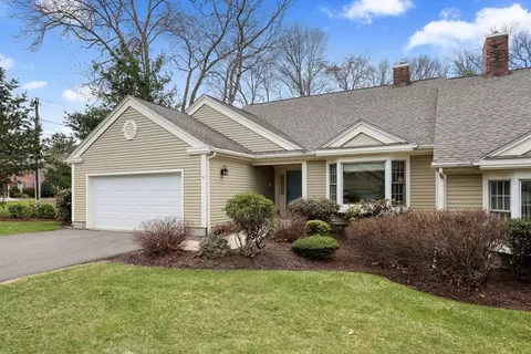 8 Burns Mdw #8, Longmeadow, MA 01106