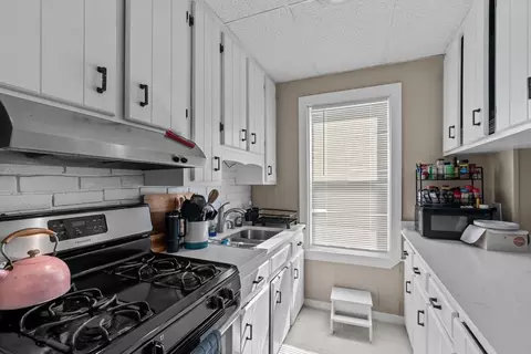 128 Cambridge St, Fall River, MA 02721 photo 6