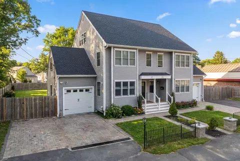 27 Pine St #27, Dedham, MA 02026