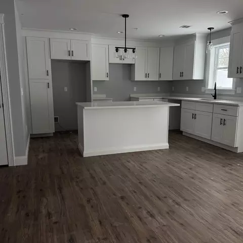 321 Winthrop St #107, Taunton, MA 02780